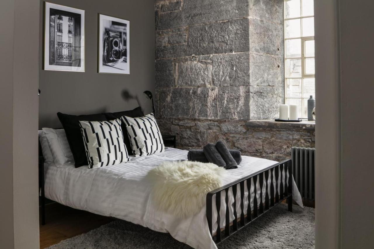 Two-Bedroom Apartment At Royal William Yard, Plymouth Bagian luar foto