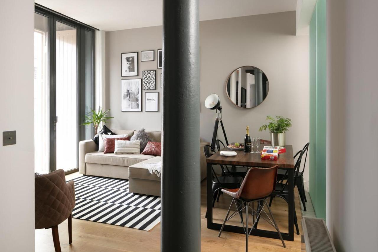 Two-Bedroom Apartment At Royal William Yard, Plymouth Bagian luar foto