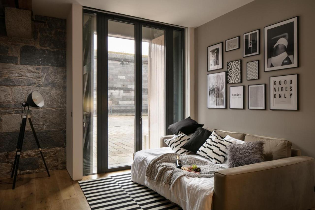 Two-Bedroom Apartment At Royal William Yard, Plymouth Bagian luar foto