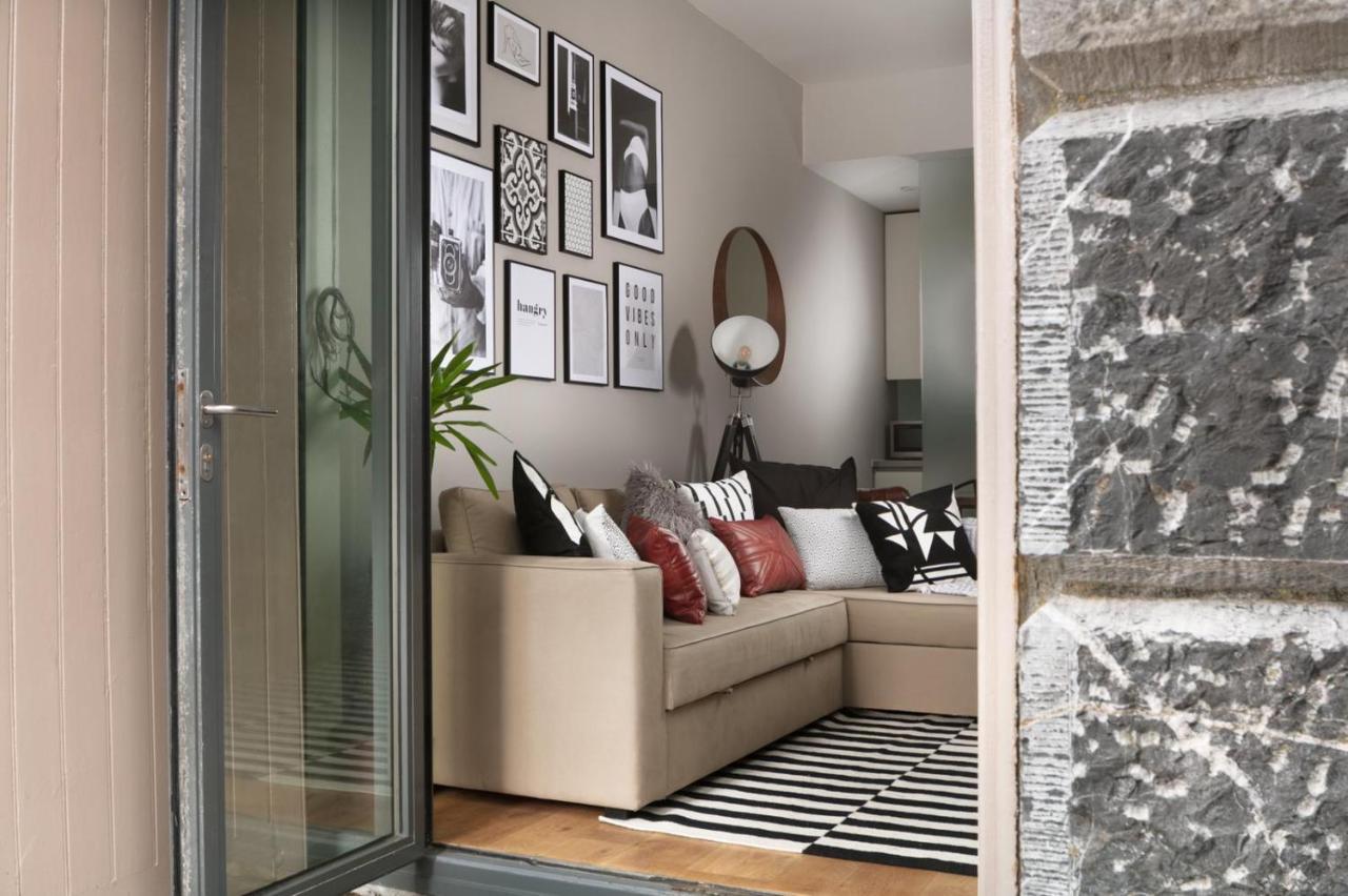 Two-Bedroom Apartment At Royal William Yard, Plymouth Bagian luar foto