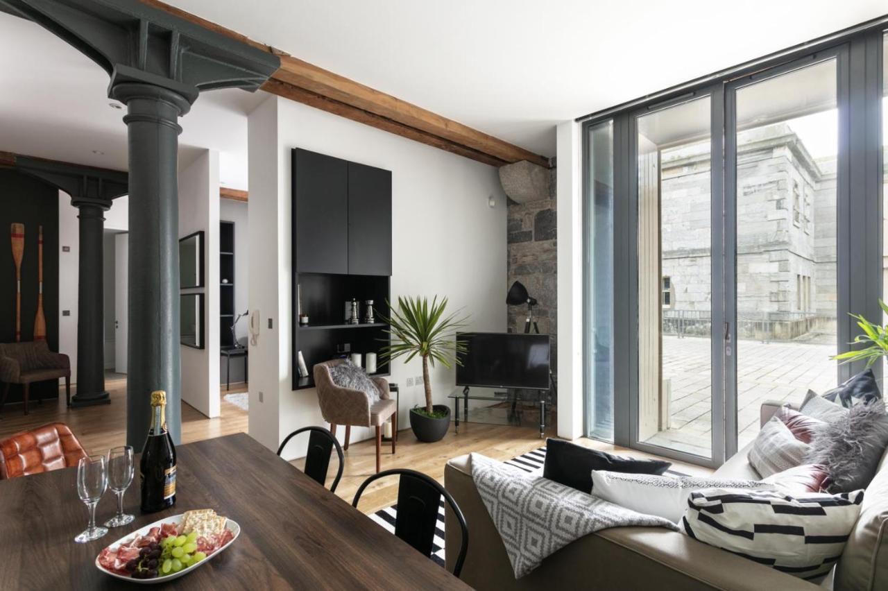 Two-Bedroom Apartment At Royal William Yard, Plymouth Bagian luar foto