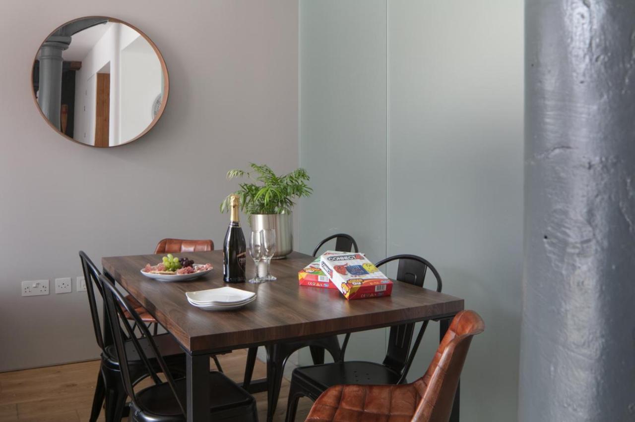 Two-Bedroom Apartment At Royal William Yard, Plymouth Bagian luar foto